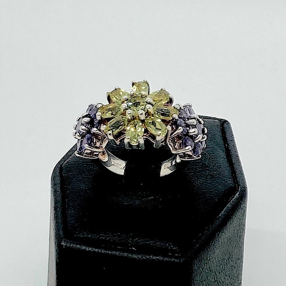 Vtg Sterling Silver Amethyst & Peridot Floral Cocktail Ring 3 Flowers | Sz 5 - Picture 2 of 13